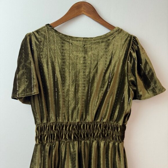 Taylor The Somerset Maxi Dress Velvet Edition Tiered Green Olives size M NWT - Picture 5 of 12